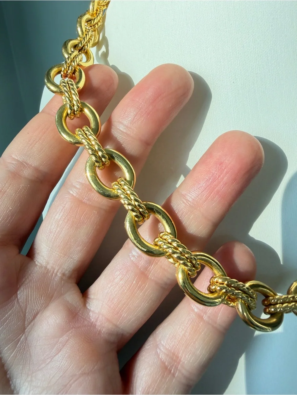 ~18” stainless steel gold tone, thick 12mm statement necklace!